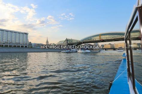 Джазовый теплоход - прогулка по Москве-реке с живой музыкой