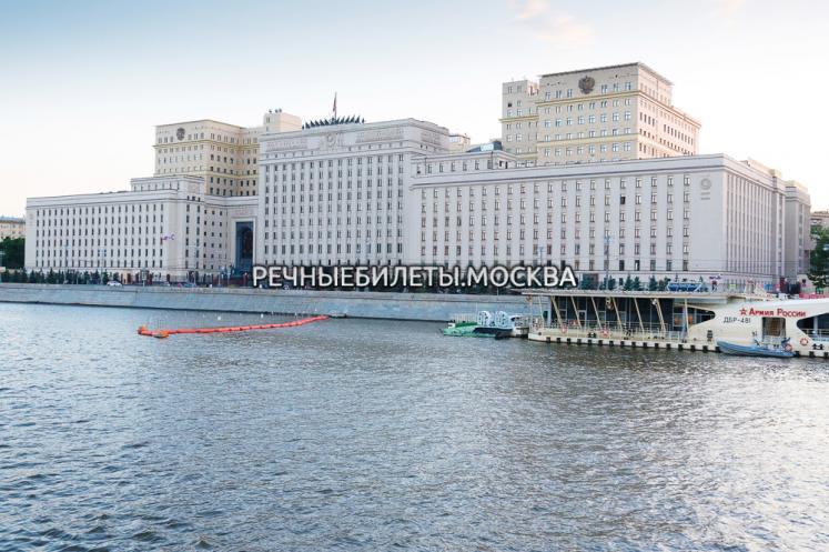 Круиз по Москве-реке на современном панорамном теплоходе "Ривер Палас"