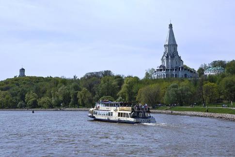 Экскурсионная прогулка на теплоходе по Москве-реке