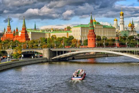Центральный прогулочный маршрут Москвы с отправлением от причала 